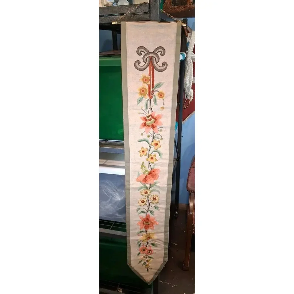 Vintage Crewel Embroidery Bell Pull Floral Linen Hand Stitched Hanger 46.5 × 7.5